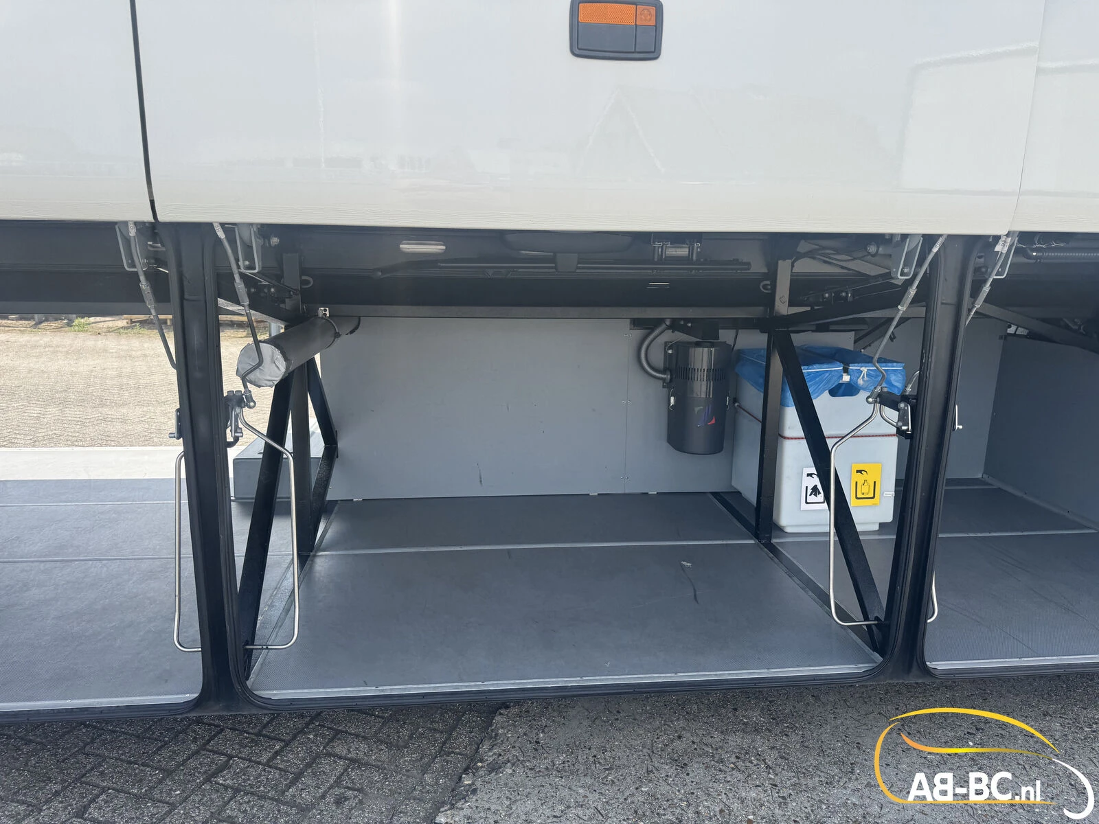 Mercedes-Benz Tourismo RHD 2023 afbeelding 29