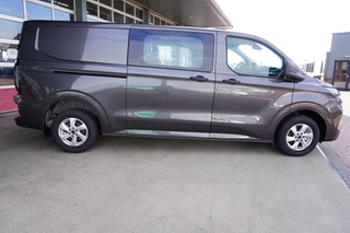 Ford Transit Custom 2024 - 320L 2.0 TDCI 150PK L2H1 Trend Dubbelcabine LM velgen image 3
