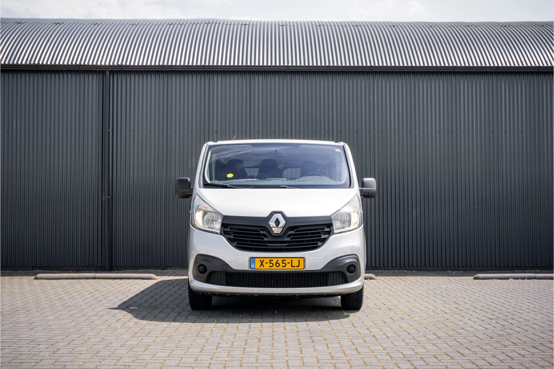 Renault Trafic 2018 - Passenger **1.6 dCi 9-Pers L2H1 | Incl. BPM, BTW vrij | R-Link | Navi | Airco | Cruise | PDC | MF Stuur | Start / Stop** obrázek 3