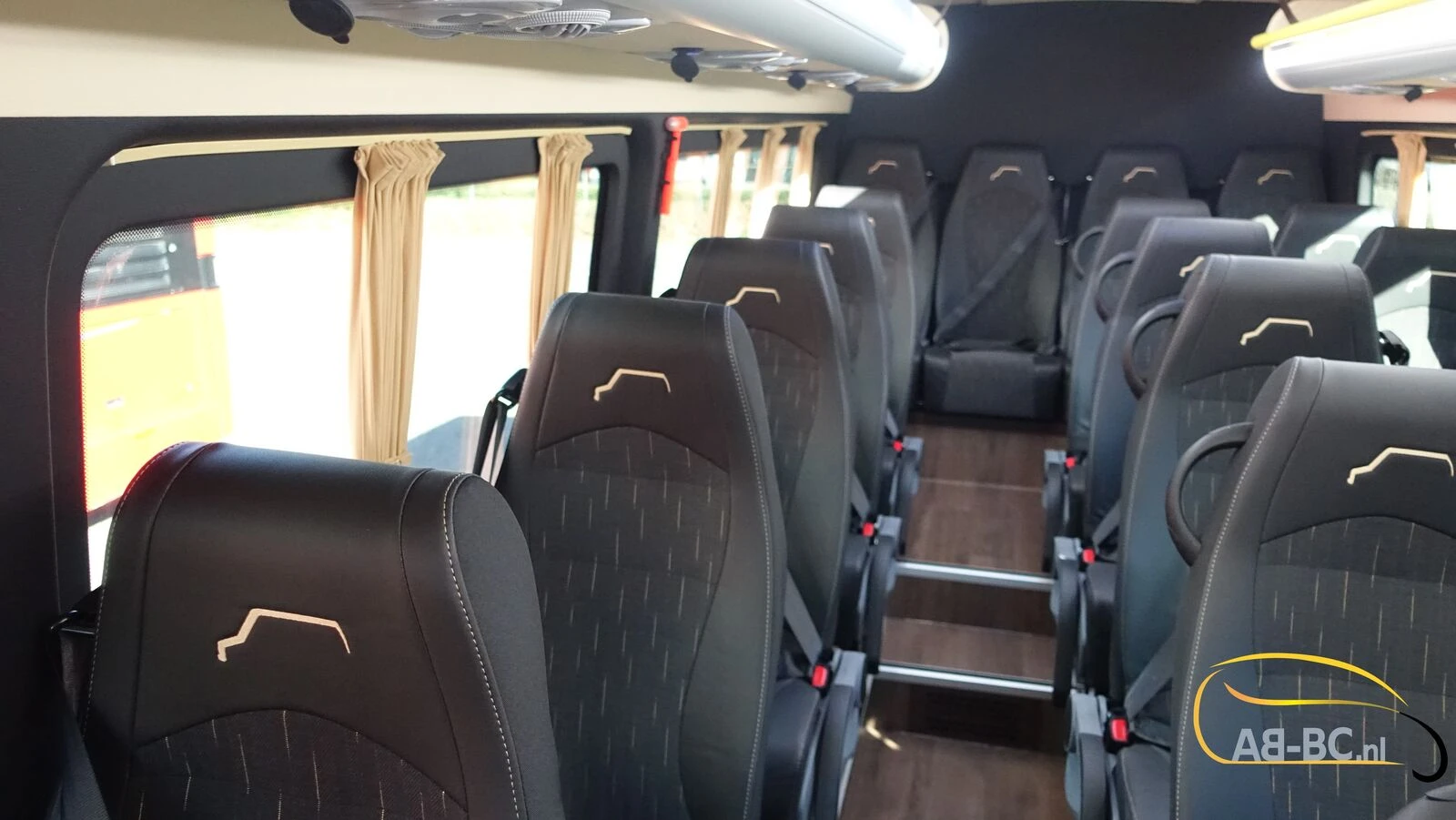Mercedes-Benz Sprinter 2026 - NEW 519 CDI 24 Seats EURO 6 obrázek 54