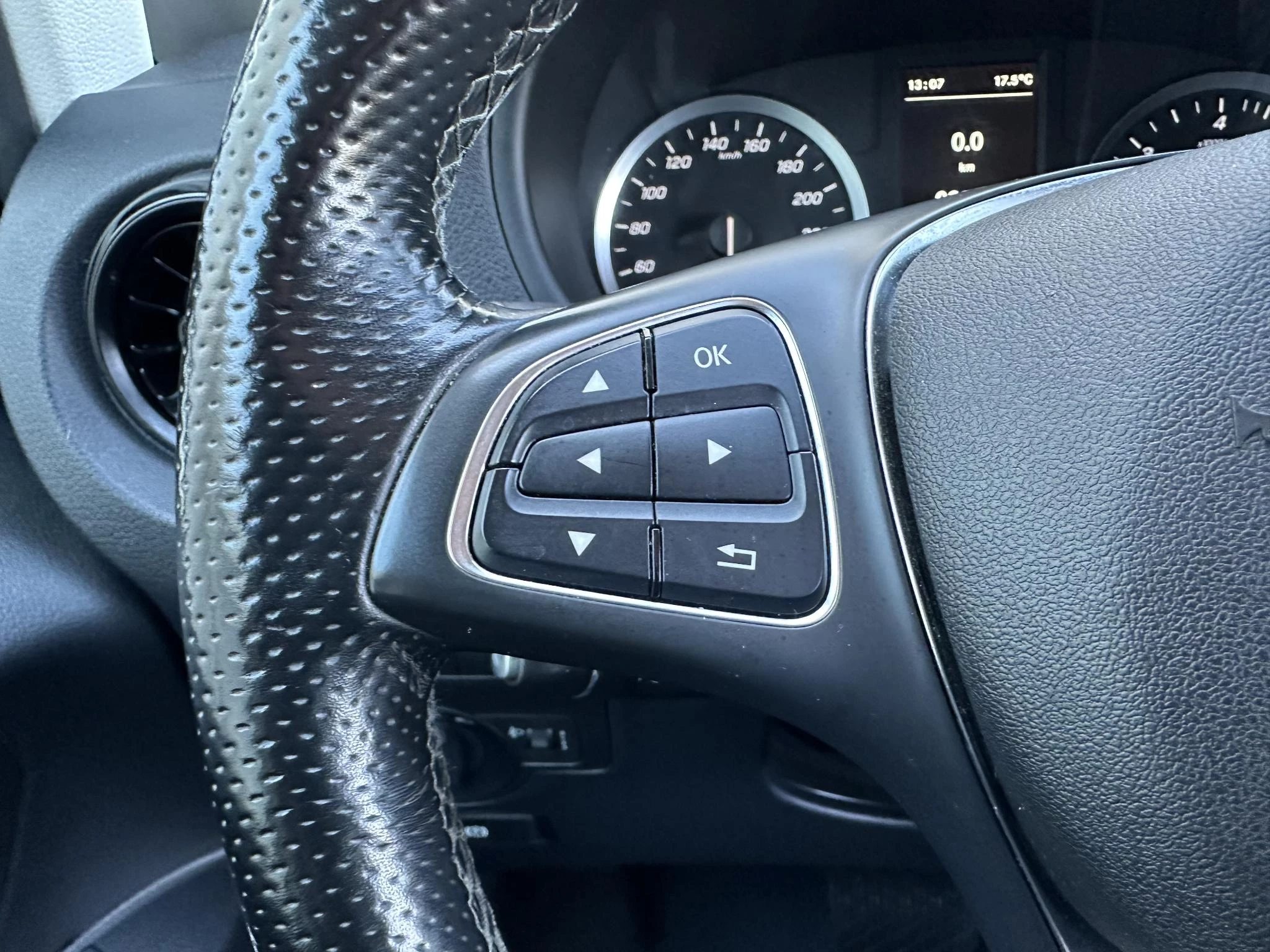 Mercedes-Benz Vito 2021 - 114 CDI Dubbele Cabine Automaat Apple Carplay image 16