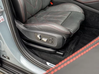 BMW XM 2023 - 748PK V8 PHEV Label Red 30 kWh image 108