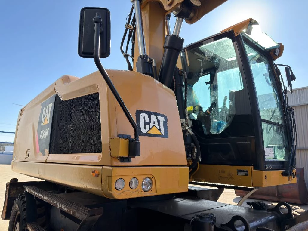 Cat 2014 - M320F afbeelding 9