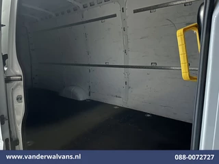 Iveco Daily 2023 - 35S16 157pk L3H2 Euro6 Airco | 3500kg trekvermogen | Parkeersensoren image 10