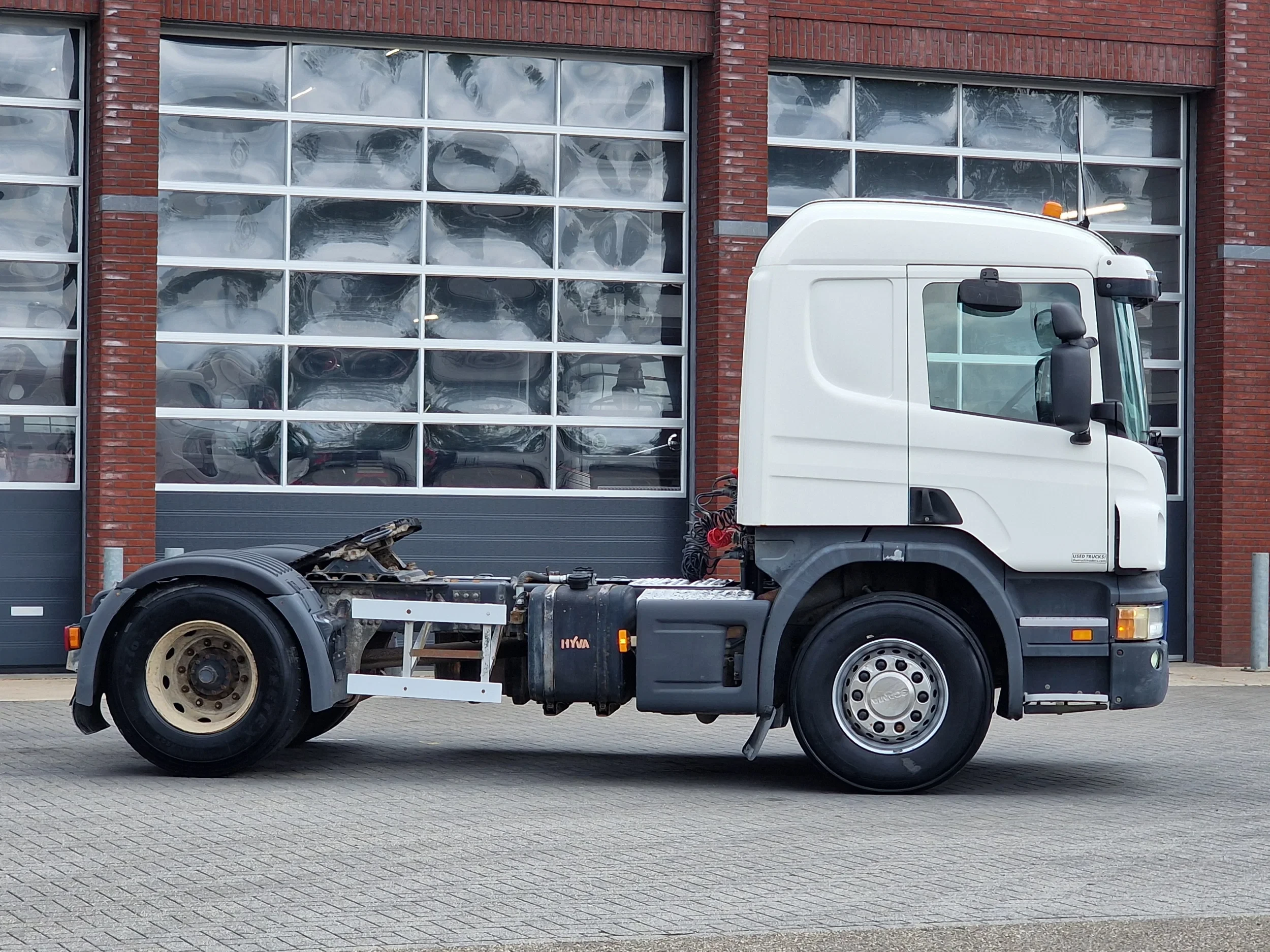 Scania P 2005 - P410 EURO3 - steal / air - manual gearbox - hydraulic afbeelding 8