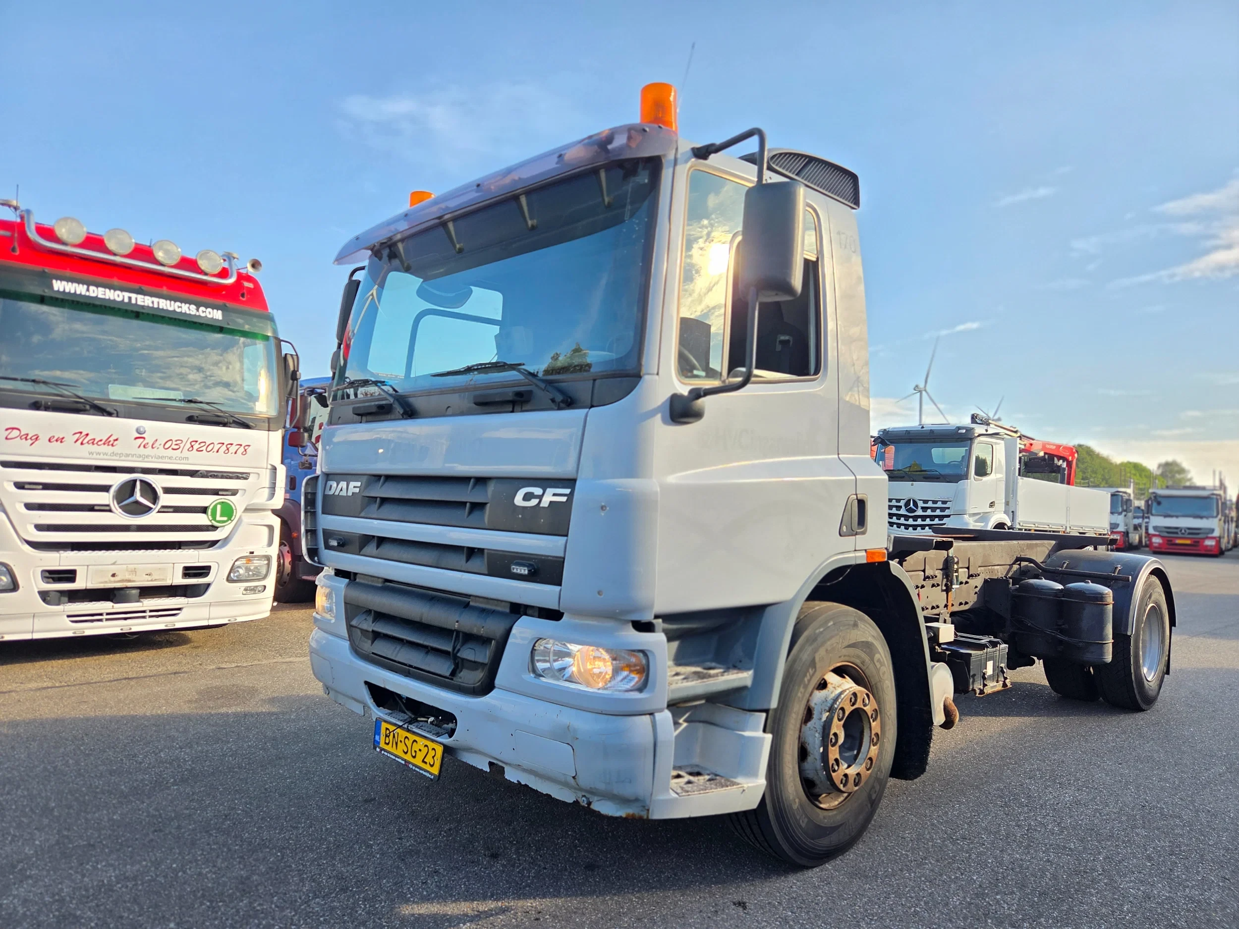 DAF CF 75.250 2003 - 4X2 CHASSIS CABINE afbeelding 1