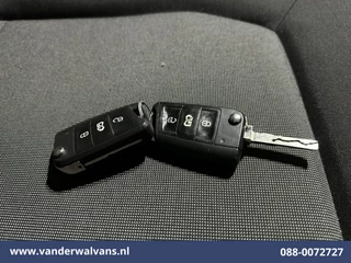 Volkswagen Crafter 2022 - 2.0 TDI 141pk L3H3 L2H2 Euro6 Airco | Camera | Apple Carplay | Cruisecontrol | Chauffeursstoel imagen 17