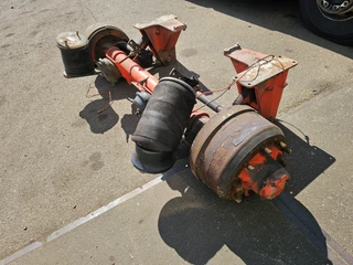 SMB TRAILER AXLE SINGLE TIRES DRUM. 2005 te koop