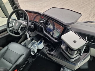 Scania S 2026 - 500S NGS Highline 4x2 - New - Full spec - Retarder - Full air - Leather - Alloy afbeelding 10