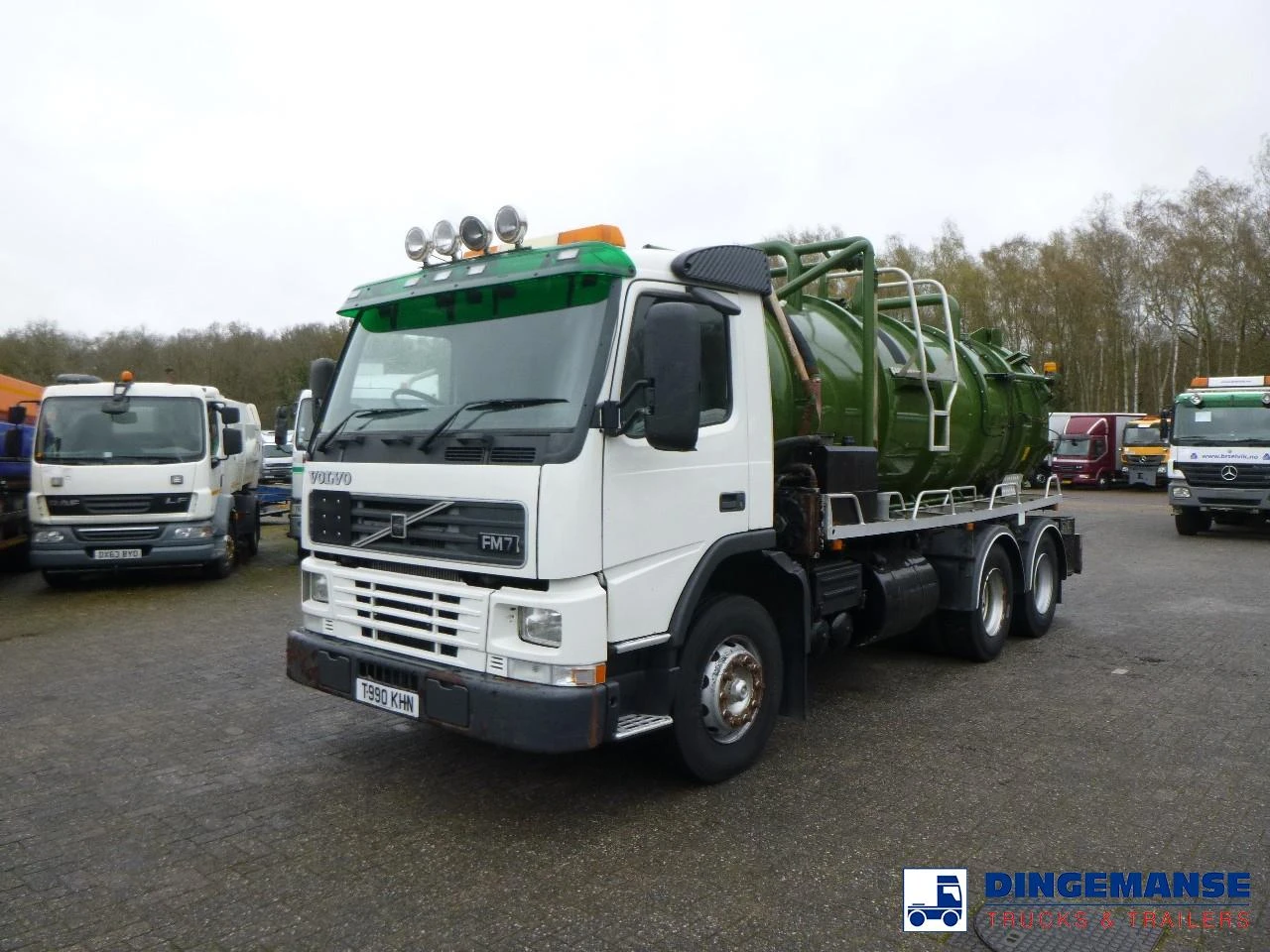 Volvo FM7 290 6X4 RHD vacuum tank 13.7 m3 1999 imagem 1