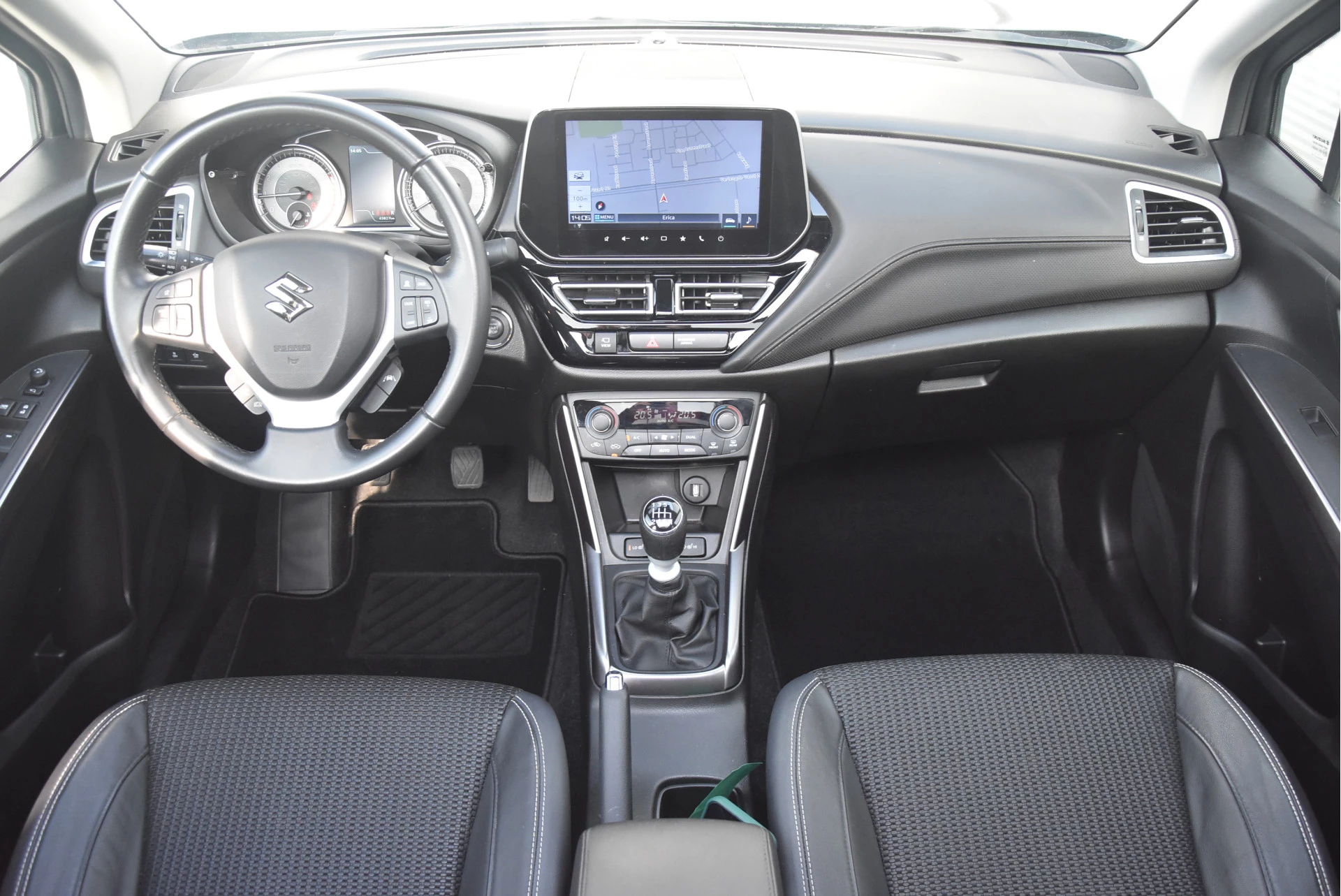 Suzuki S-Cross 2023 - 1.4 Boosterjet Style Smart Hybrid Bild 3