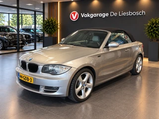 BMW 1 Series 2008 - Cabrio 120i High Executive / Navi /boeken /clima / Nette kap / PDC zu verkaufen