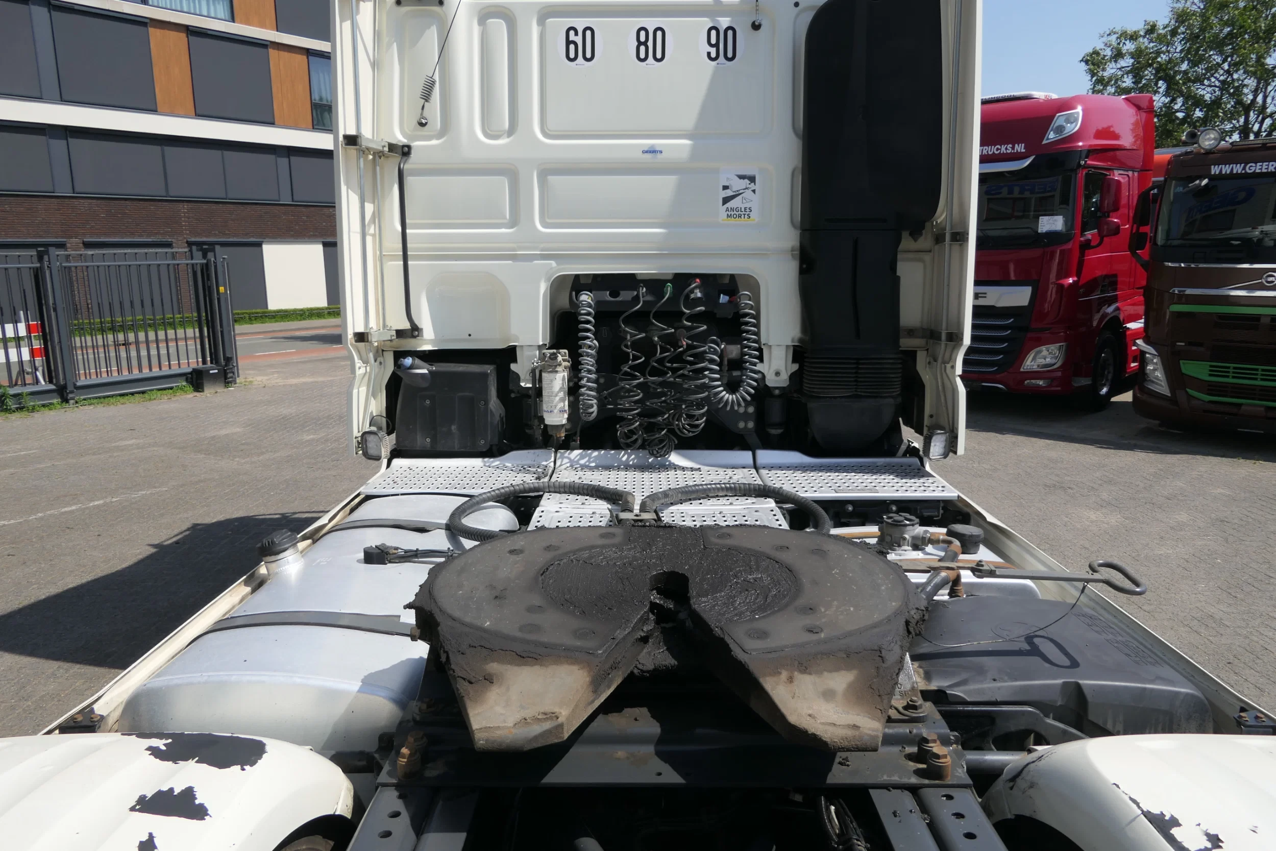 DAF XF 530 2020 - | Hydraulic | Retarder | 544203Km | 2020 | Smart Tacho 2 | Full Air | Roof airco | Stand klima | Leather Seats | Navi | Tv | Microwave | Full Options | Euro6-D | TUV/MOT/APK 05-2027 | French Truck afbeelding 15