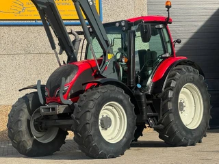 Valtra 2019 - N134 Active, Frontloader, airbrakes, 3692 hours!! image 2 thumbnail