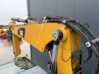 Cat N/A 2015 - M318F image 36