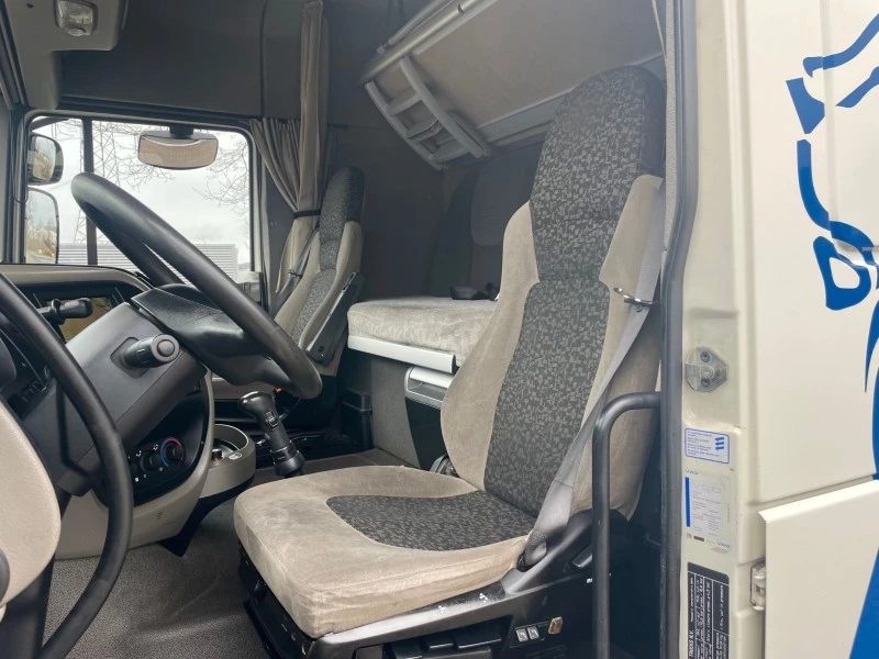 DAF 2008 - XF 105 410 EURO 5 SPACE CAB / MANUAL GEARBOX / DRIVING LESSONS obrázek 13