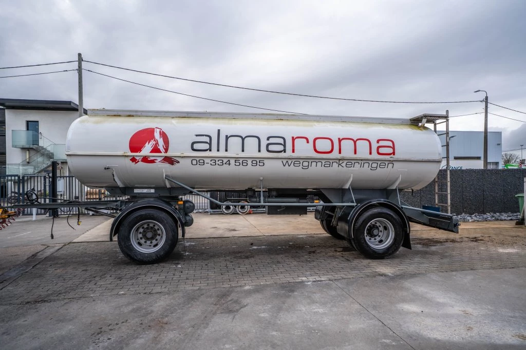VAN 1983 - WATER TANK afbeelding 5