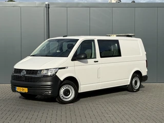 Volkswagen Transporter 2020 - 2.0 TDI 111 PK / L2H1 / DUBBELE CABINE / 1e EIG. / TREKHAAK / CRUISE / CARPLAY / AIRCO / PDC afbeelding 2 miniatuur