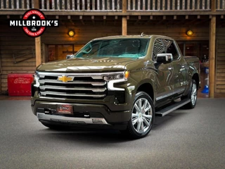 Chevrolet Silverado 2024 - High Country 6.2 V8 420 PK obrazek 8