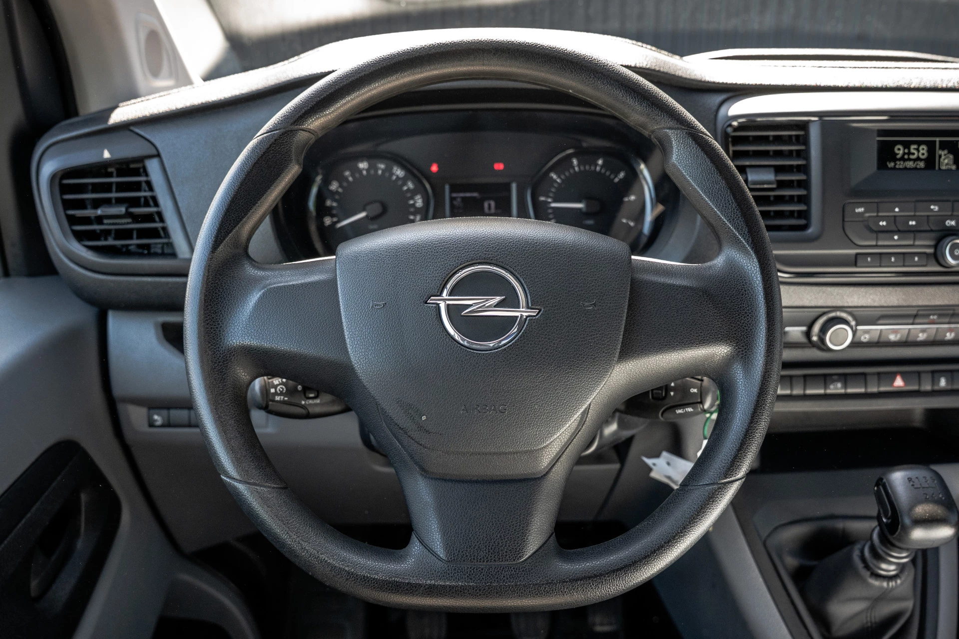 Opel Vivaro 2021 - 2.0 L2H1 | 150 PK | Cruise | Airco | Imperiaal | Trekhaak image 16