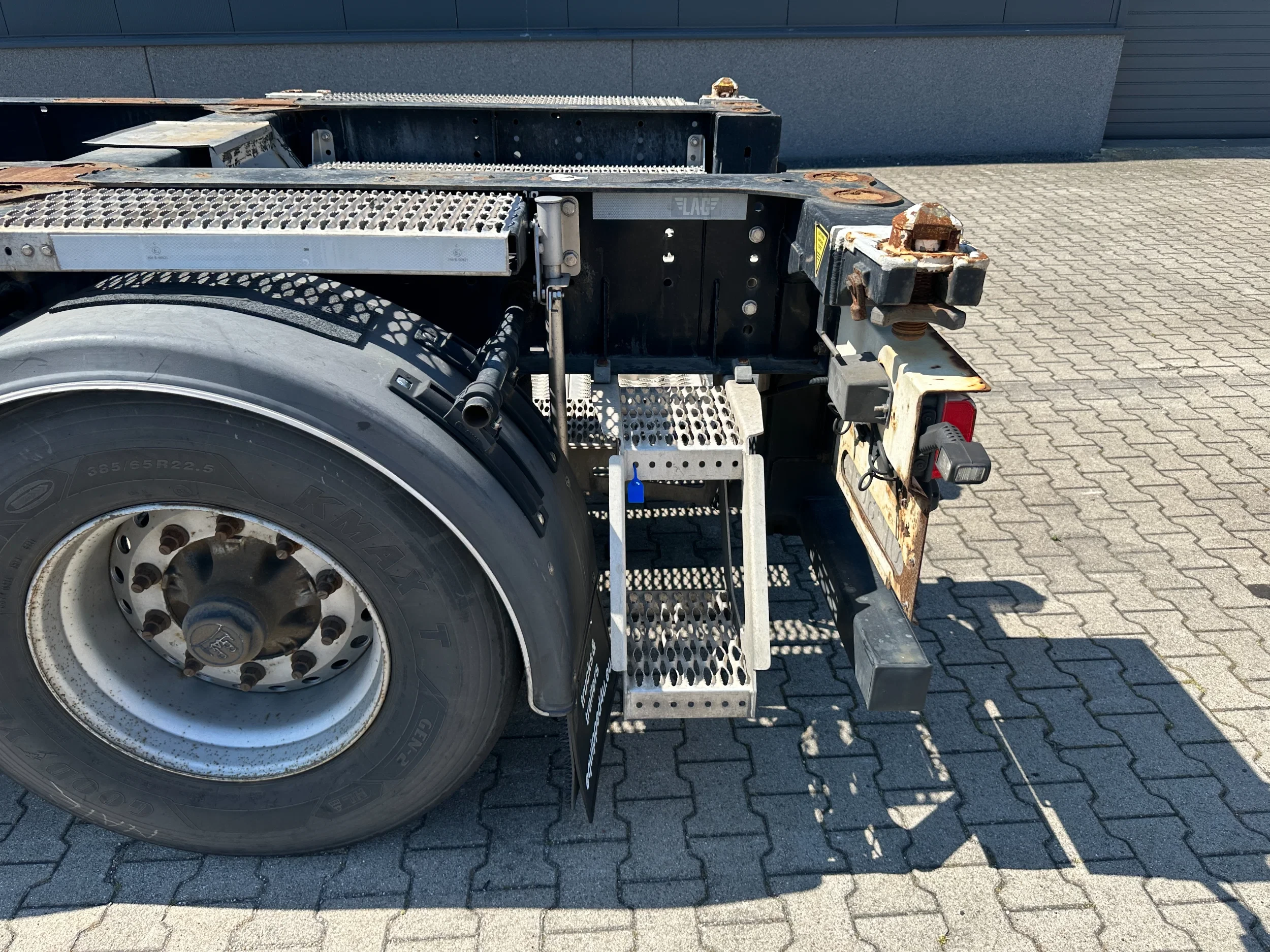 LAG 2017 - 20FT/30FT ADR Chassis / BPW DRUM / ADR (EXII, EXII, FL, AT) / NL-Chassis / 10x available image 15