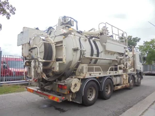 DAF CF 85.410 2008 - 8X4 BLADGEVEERD immagine 5