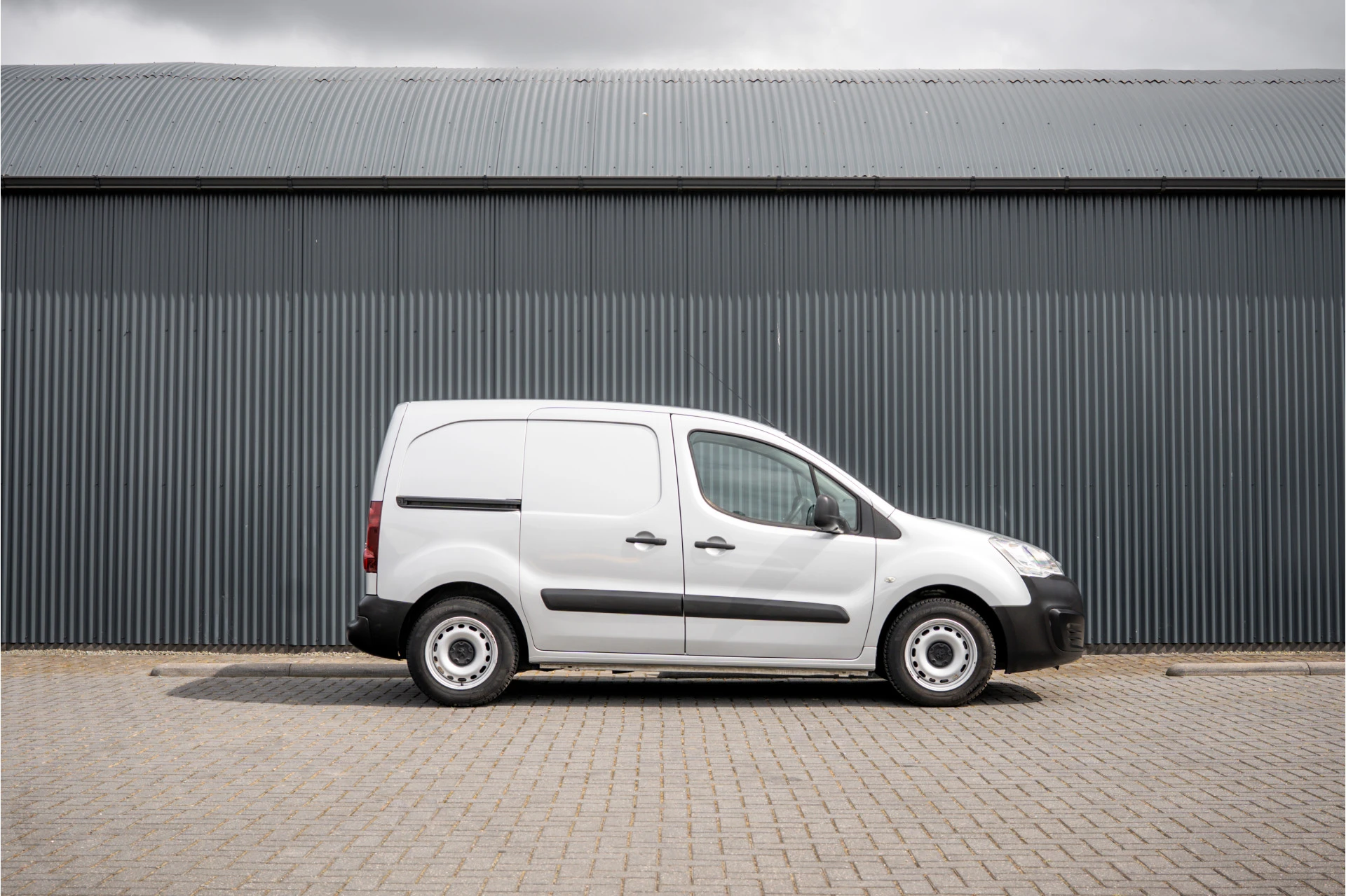 Peugeot Partner 2018 - 1.6 HDi BlueHDi 75 | Cruise | Airco afbeelding 6