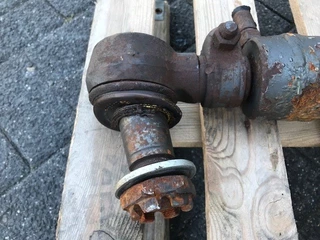 Ginaf N/A - HYDRAULISCHE STUURCILINDER zdjecie 3