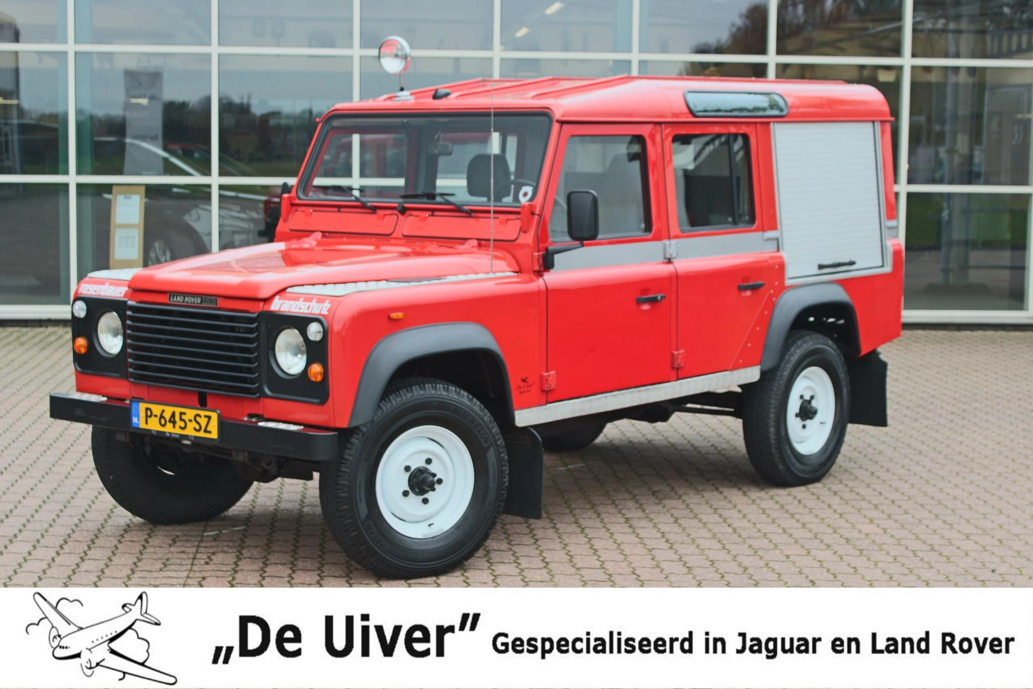 Land Rover Defender 1988 - 3.5 V8 110" County Brandweer Rosenbauer ombouw afbeelding 1