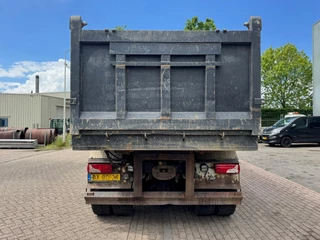 MAN TGS 2009 - 37.440 8X4 EURO 4 / MANUAL / KIPPER image 17