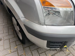 Ford Fusion 2011 - 1.4-16V Cool & Sound obrazek 11