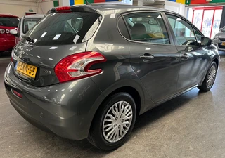 Peugeot 208 2013 - 1.2 VTi Envy 2e Eigenaar - NAP - Parkeersensor afbeelding 2 miniatuur