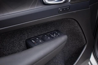 Volvo XC40 2023 - 1.5 T5 Plug-in hybrid Ultimate Dark, Pano, Leder imagen 27
