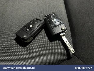 Volkswagen Crafter 2022 - 2.0 TDI 141pk L3H3 L2H2 Euro6 Airco | Camera | Apple Carplay | Cruisecontrol | Chauffeursstoel imagen 17