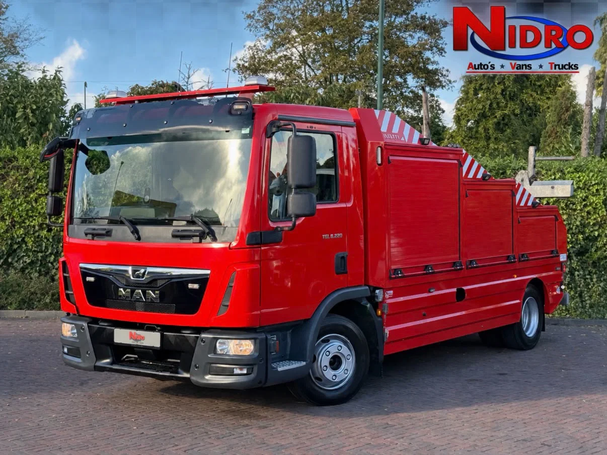 MAN TGL 2020 - 8.220 TowTruck Abschlepwagen Takelwagen Botti Winch Euro 6 afbeelding 1