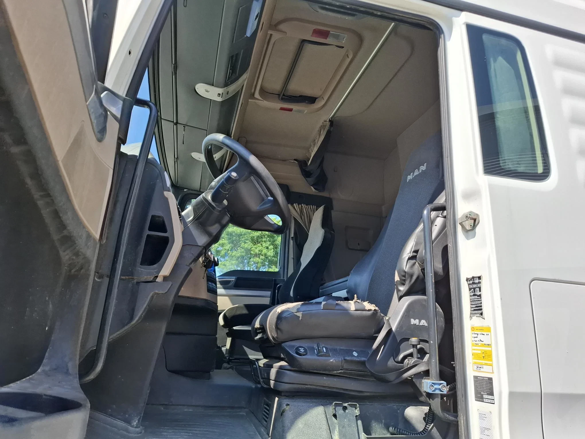MAN TGX 2018 - 18.500 / INTARDER / HYDRAULICS / 725321 KM / PARK-AIRCO / ALCOA / FRIDGE / LWDS / AUTOMATIC / EURO-6 / 2018 immagine 12
