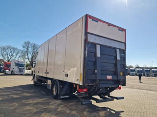 Scania P 2015 - P280 4x2 - Box with sidedoors - Loadlift - Full air - 5.70 WB - Euro 6 obrazek 6