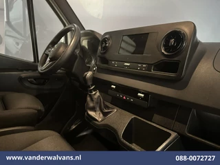 Mercedes-Benz Sprinter 2021 - 317 CDI 170pk L3H2 Euro6 Airco | Camera | Apple Carplay | Cruisecontrol | Chauffeursstoel obrazek 15
