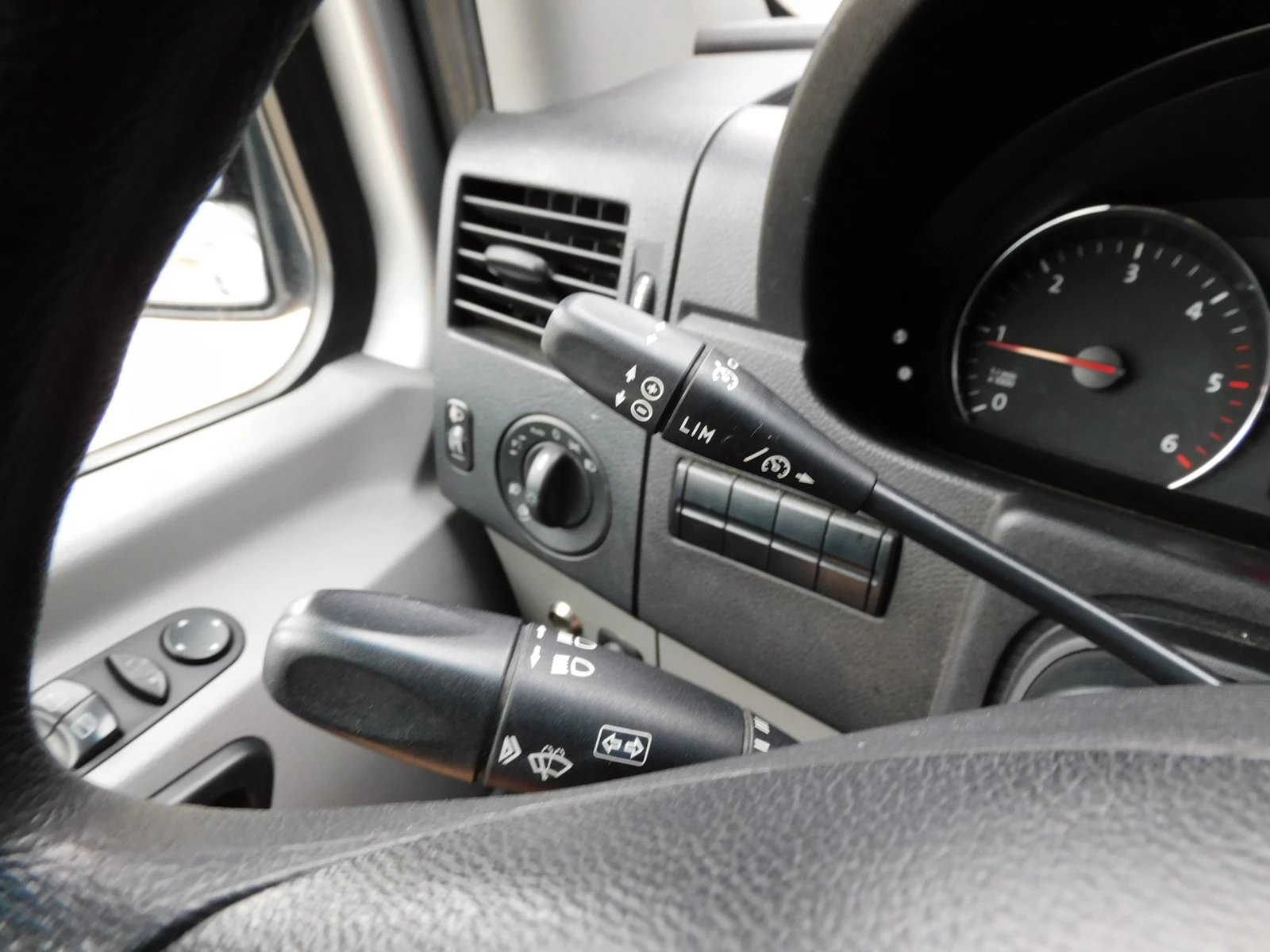 Volkswagen Crafter 2017 - 35 2.0 TDI L2H2 afbeelding 13