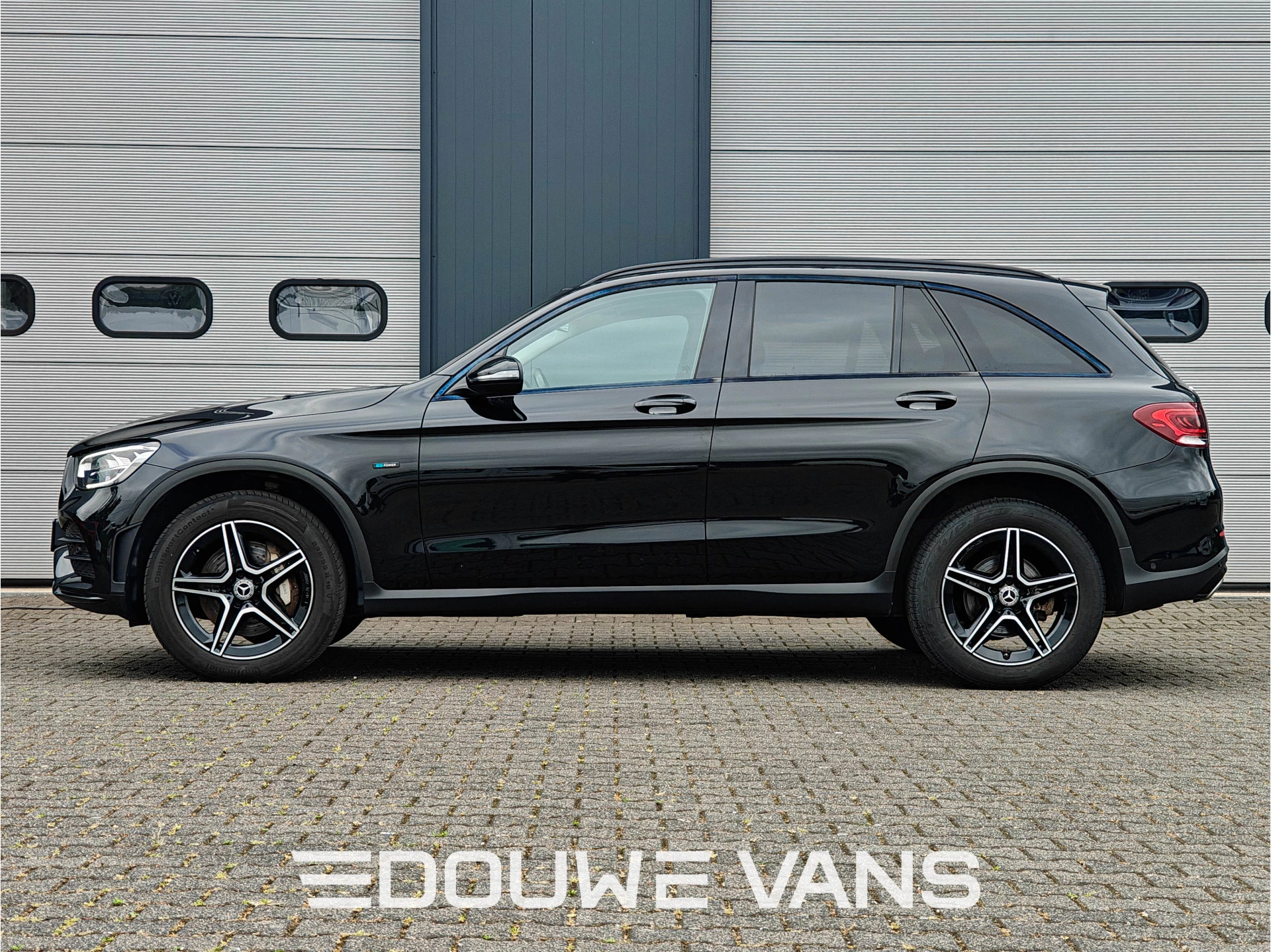 Mercedes-Benz GLC 2020 - 300e 4MATIC AMG Panorama Leder Night Pakket Memory Bild 2