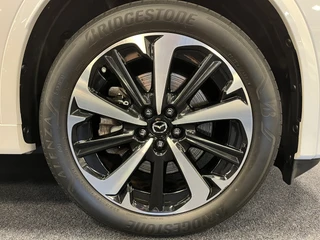 Mazda CX-60 2023 - 2.5 e-SkyActiv PHEV Automaat 327PK Takumi Met alle pakketten Plug-in Hybride imagen 111