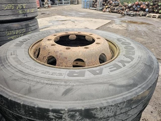 Several 315/80 R 22.5 2000 - N/A bild 5