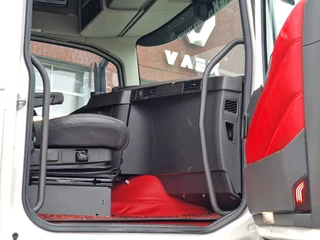 Volvo FH 2020 - 13.460 Globetrotter 4x2 - I Save - Custom interior - Sliding 5th wheel - VEB+ bild 23