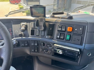 Volvo FH 2006 - 440 6x2 30T VDL Haakarm APK 10-2026 image 22