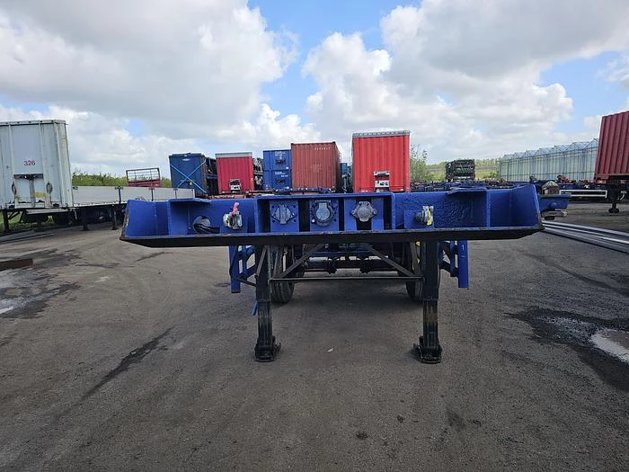 Renders 2 axle 20 ft container chassis steel springs bpw drum heavy duty 1996 image 7