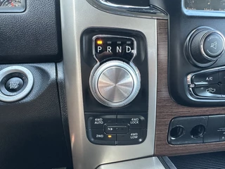 Dodge Ram 1500 2017 - LARAMIE 5.7 V8 / 4x4 / LAGE BIJTELLING !!! / CREW CAB / 3.5 TONS TREKHAAK / LPG / LEER / CAMERA / ECC / CRUISE afbeelding 16