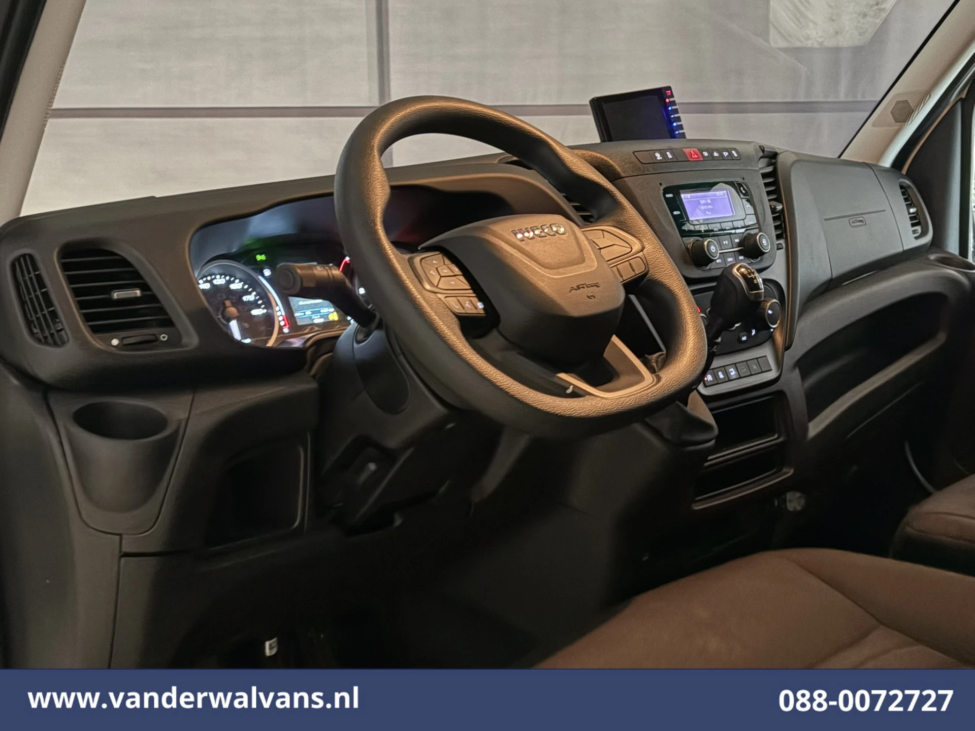 Iveco Daily 2024 - 35C16H 157pk Bakwagen Laadklep Euro6 Airco | Camera | Bijrijdersbank afbeelding 17