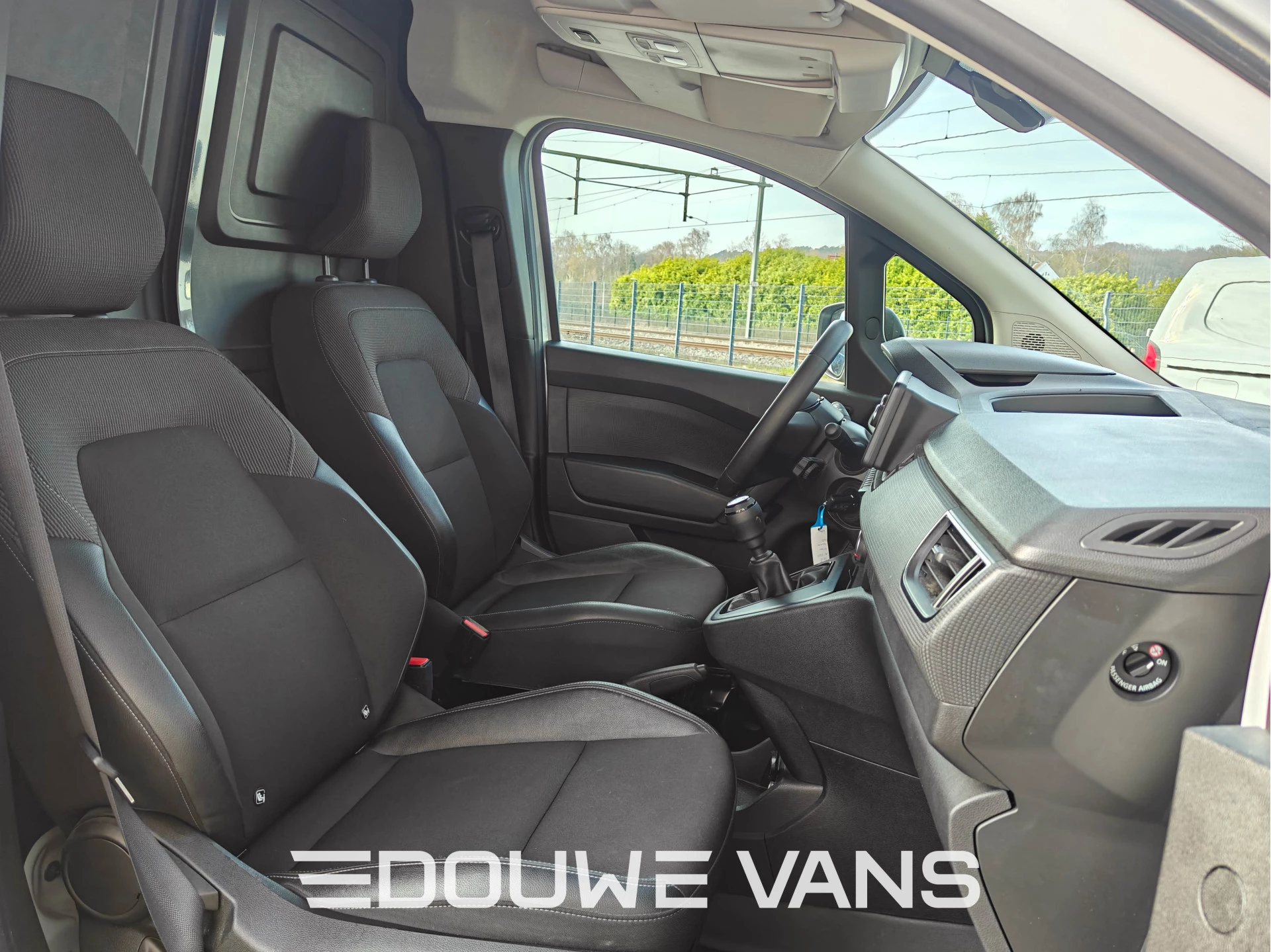 Nissan Townstar 2023 - L1 Visia Acenta Airco LED Fabrieksgarantie immagine 9