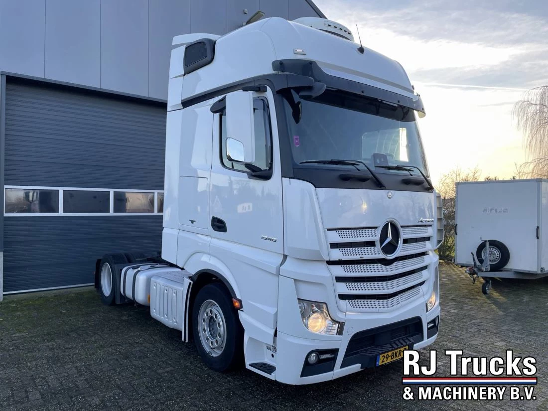 Mercedes-Benz Actros 2018 - 1948 Gigaspace - Lowdeck | Full Air | NL Truck | 2x Tank | 2 Pcs imagem 17