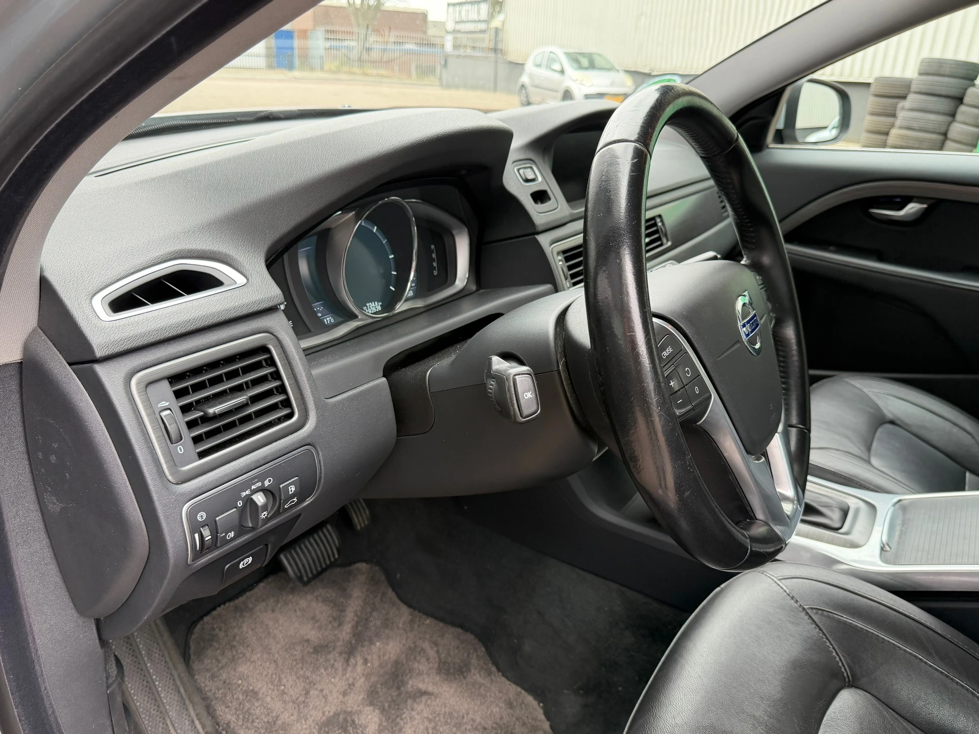 Volvo V70 2016 - 2.0 D4 Polar+ bj.2016 Autom|Navi|Leder|Trekh|Nap. afbeelding 17
